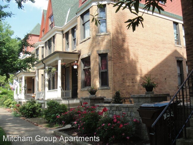 Building Photo - 432 5th St
