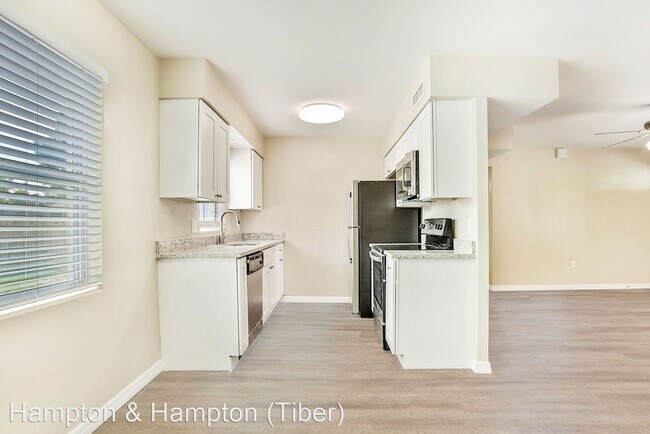 Building Photo - 4 br, 2 bath House - 1631 HERNANDES DRIVE