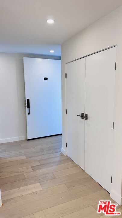 Building Photo - 414 N Palm Dr