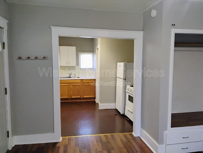 Foto del edificio - 615 N Avery St