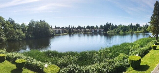 Building Photo - Waterfront 1 Bedroom Condo