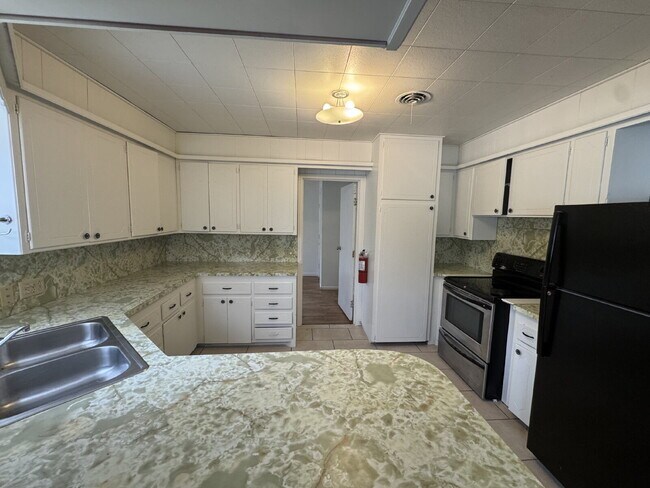 Foto del edificio - Lovely 3-Bedroom Duplex in Lubbock!