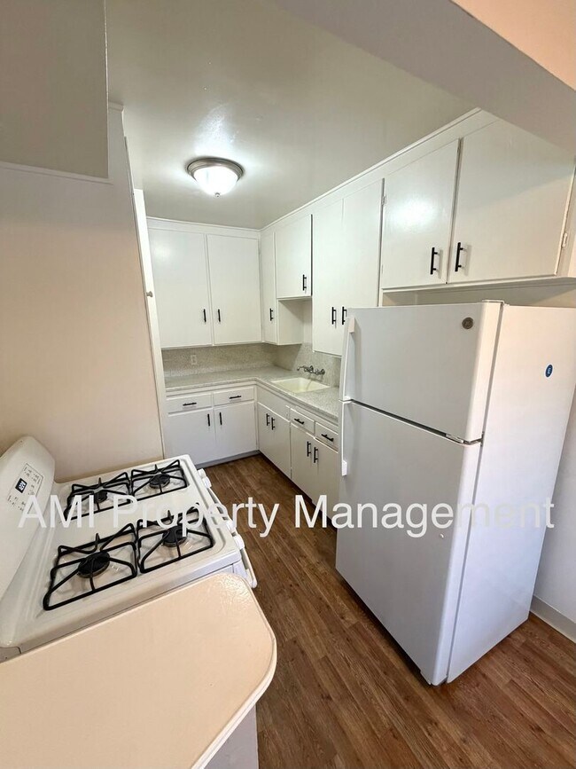 Foto del edificio - One Bedroom Close to Downtown!