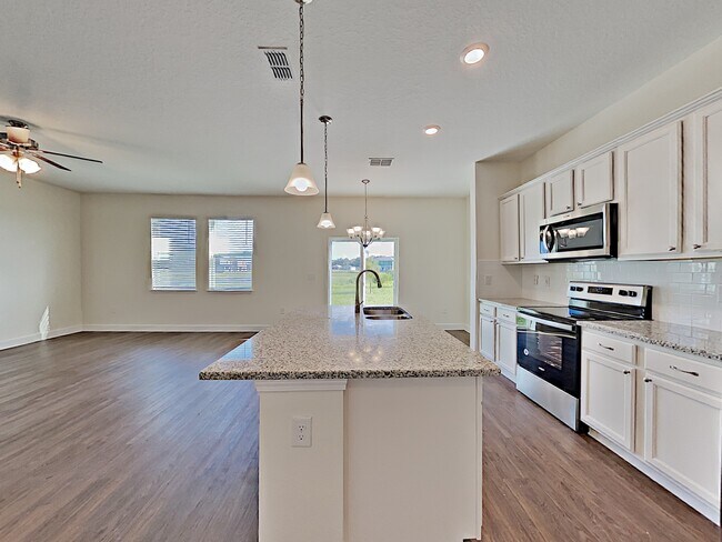Building Photo - 20355 Calla Lily Dr