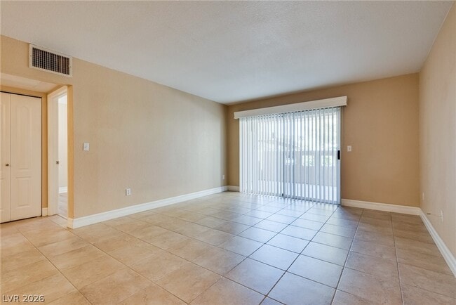 Building Photo - 1900 Villa Palms Ct