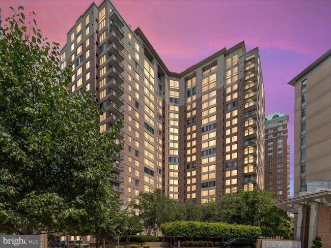 Foto del edificio - 851 N Glebe Rd