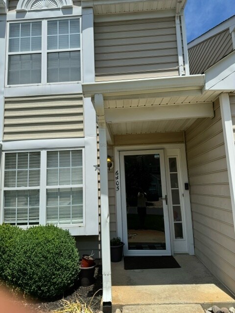 Building Photo - 6405 Normandy Dr