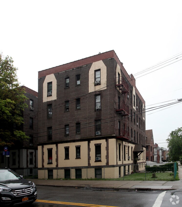 158-04 ¡alejado de Sanford - 158-04 Sanford Ave