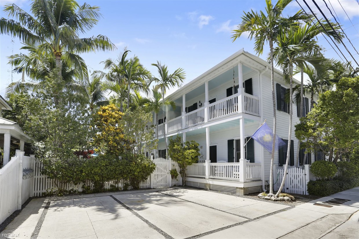 2 br, 2 bath - Treetop Paradise - 2 br, 2 bath  - Treetop Paradise
