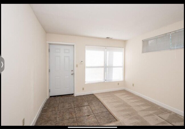 Building Photo - 2917 Glendora Ave