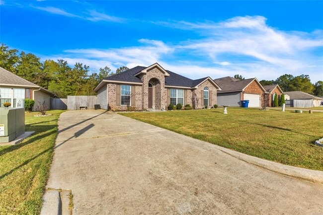 Building Photo - 54 Spinning Wheel Dr