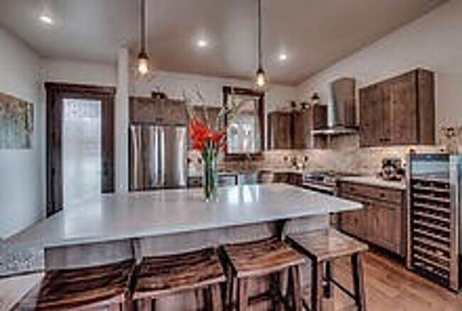 Foto del edificio - Winter Seasonal Rental- 122 Moss Way