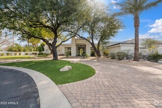Building Photo - 7610 N Mockingbird Ln