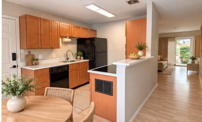 Foto del edificio - 5332 Balcones Dr