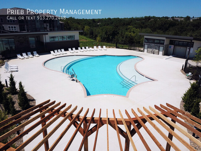 Building Photo - Parkview Apartment - Available NOW