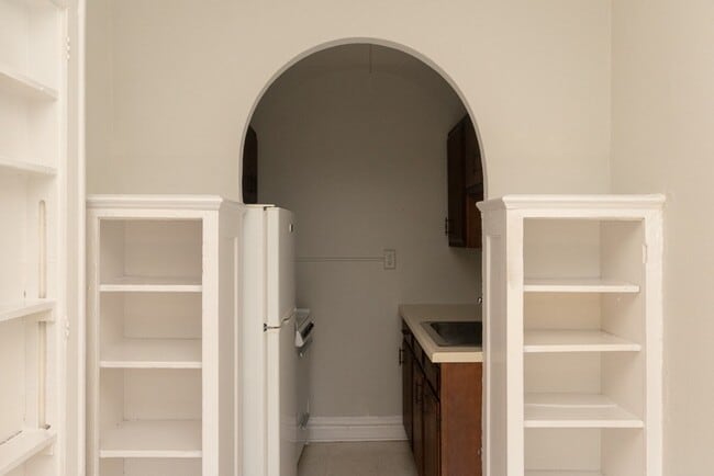 Foto del edificio - 430 W Roscoe St