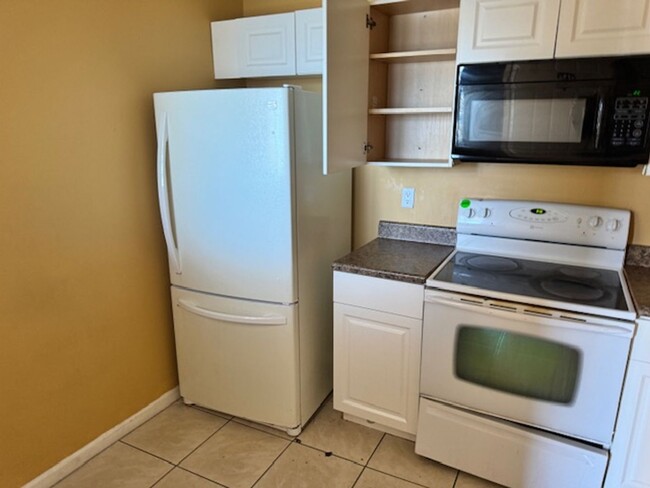 Foto del edificio - 3 Bedroom Townhome in West Palm Beach AVAI...