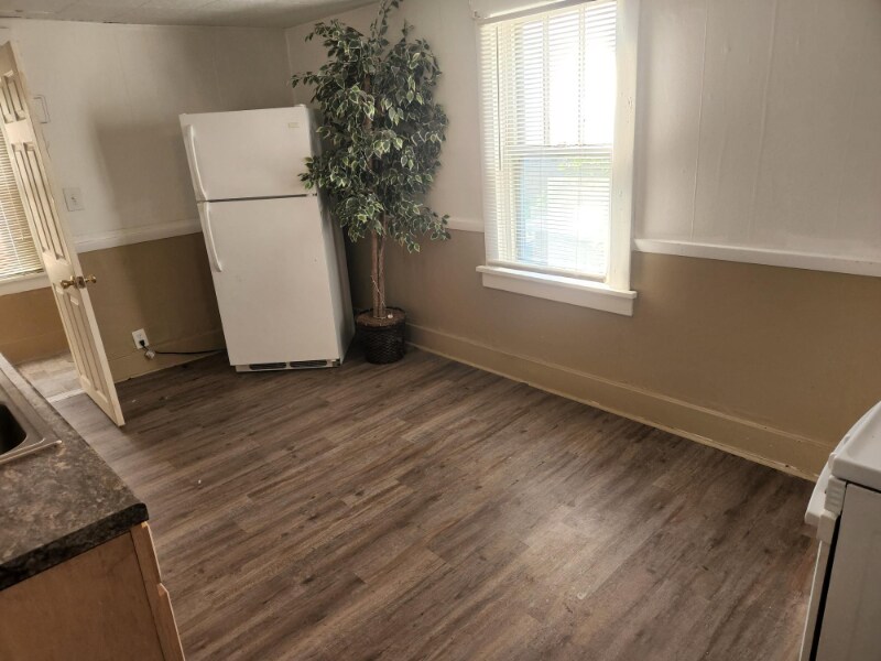 914 School St Unit 2, New Brighton, PA 15066 Apartment for Rent in