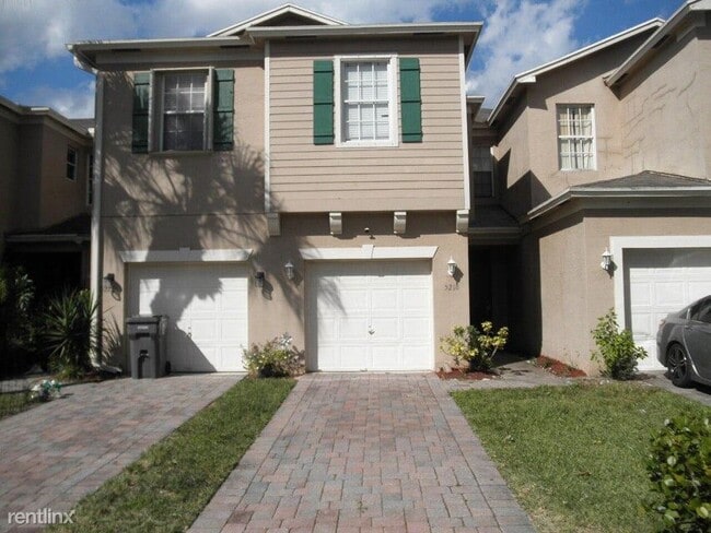 Foto del edificio - 3 br, 2.5 bath House - 5218 White Oleander