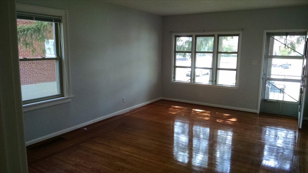 7710 Blue Ash Rd, Cincinnati, OH 45236 House Rental in Cincinnati, OH