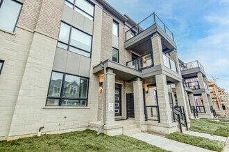 Building Photo - 1259 Lily Cres