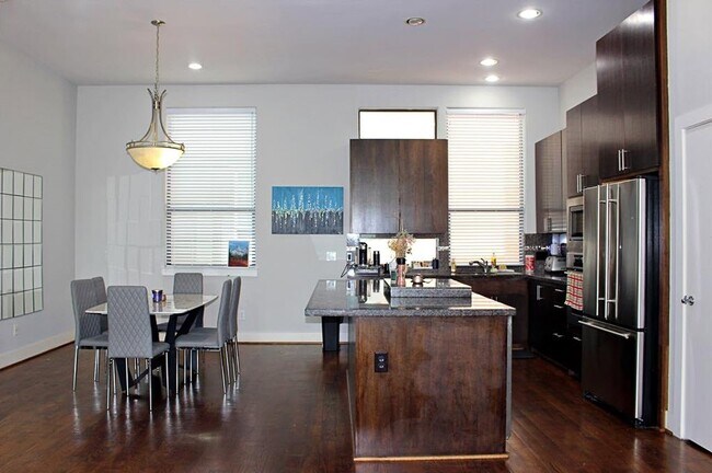Foto del edificio - 1504 Hazel St