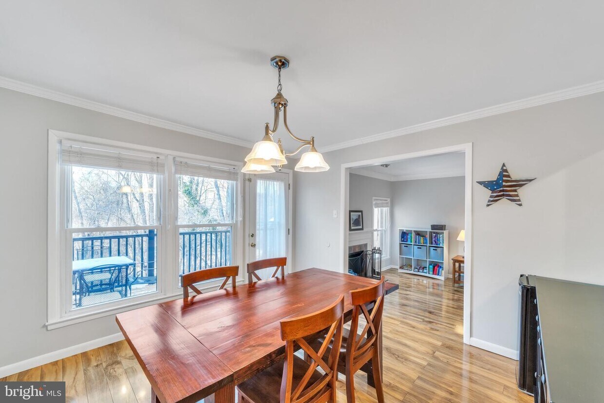 Foto principal - 4834 Hogan Dr