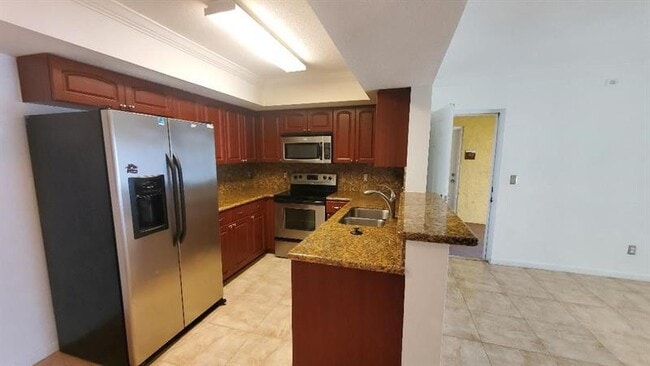 Building Photo - 5560 NW 61st St