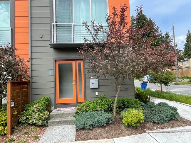 Foto del edificio - Great Townhome For Rent