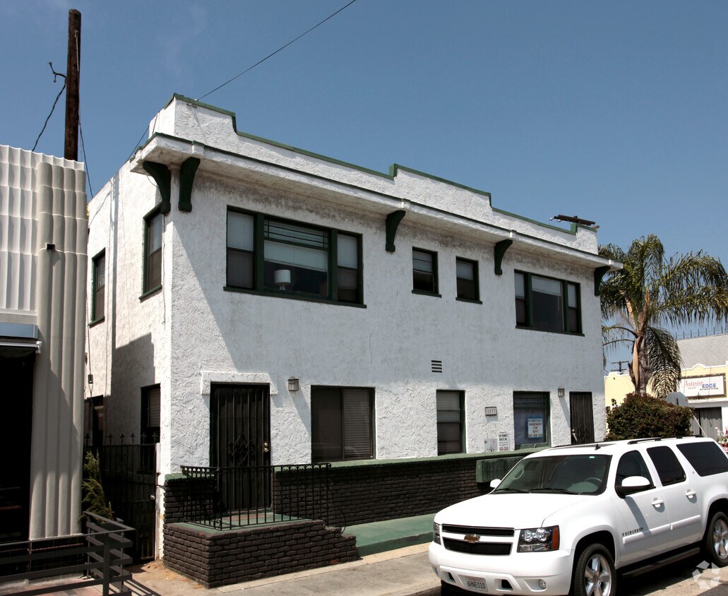 Building Photo - 419 Saint Louis Ave