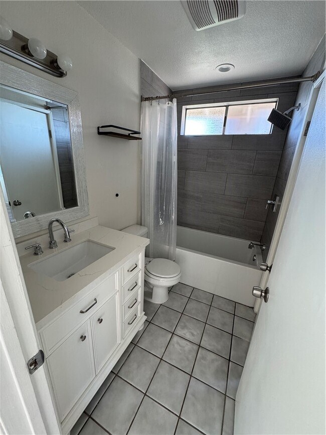 Foto del edificio - 23303 Stirrup Dr