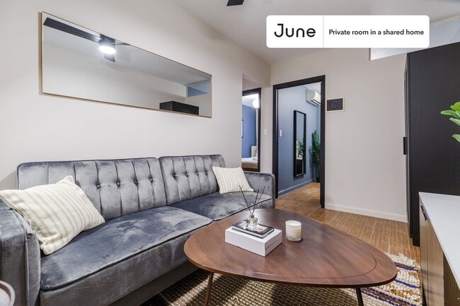 Building Photo - Room in Shared 3 bed/1 bath home in Chinatown