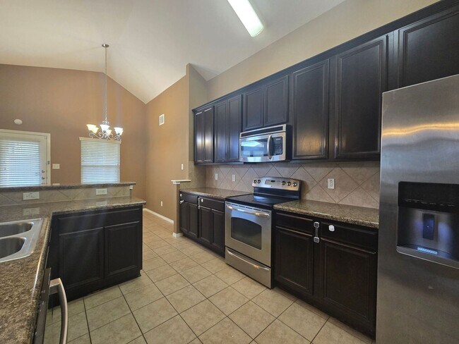 Foto del edificio - SECTION 8/HUD ACCEPTED - RENT REDUCTION - ...