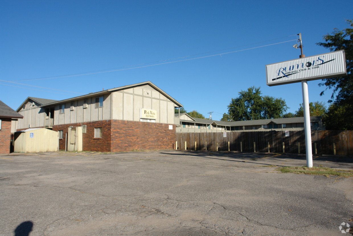 Primary Photo - Park Vista Apartments