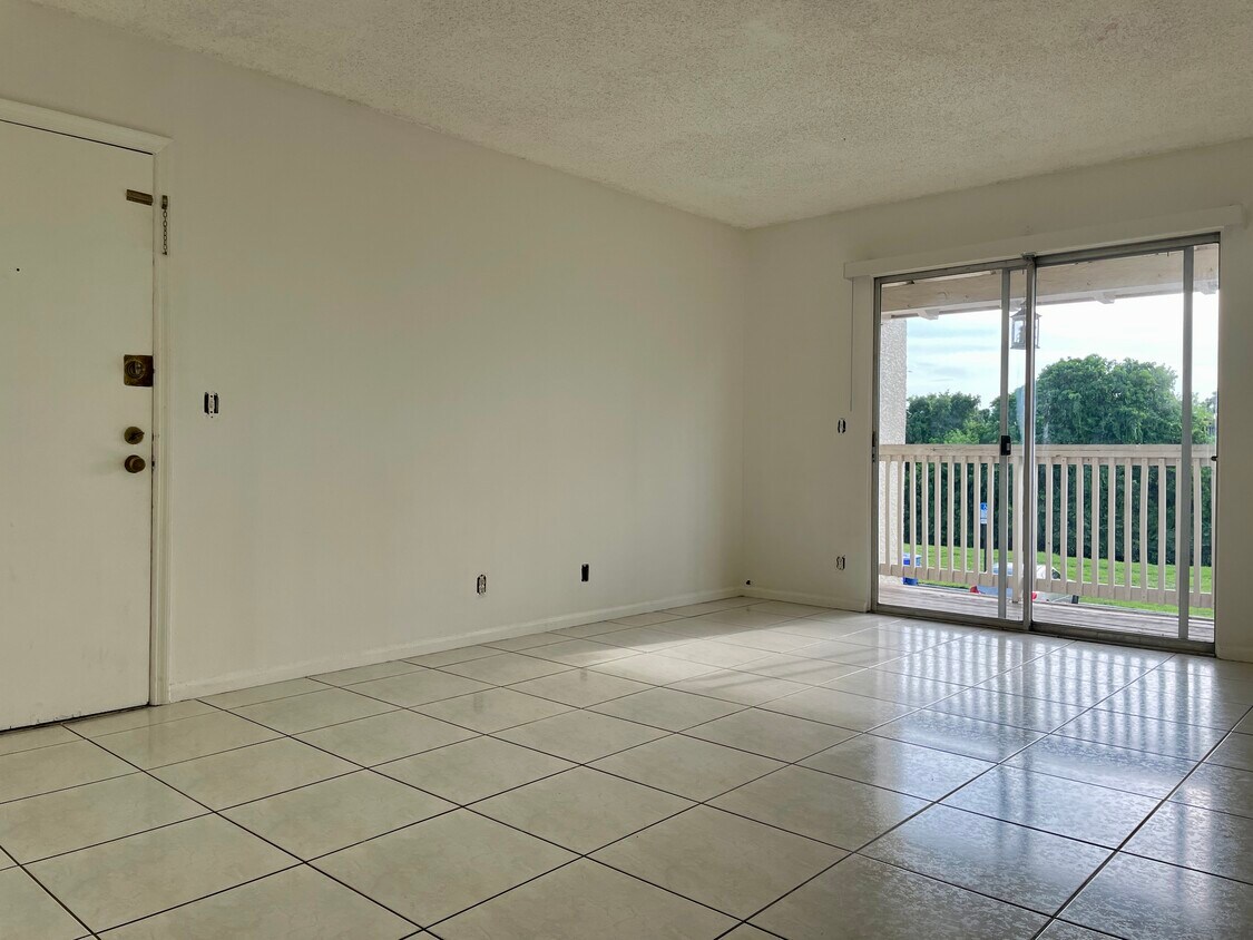 Foto principal - 1500 N Congress Ave