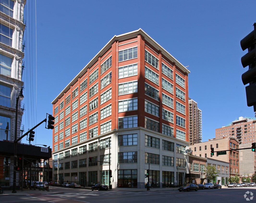 Primary Photo - 1020 S Wabash Ave