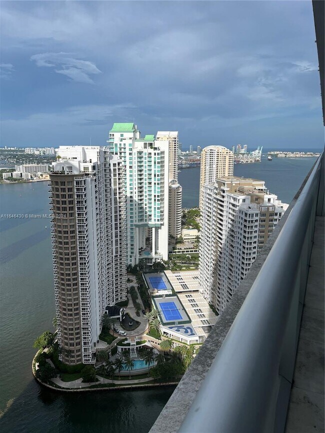 Foto del edificio - 495 Brickell