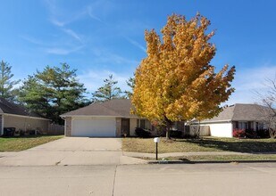 Building Photo - 2314 Lichfield Dr