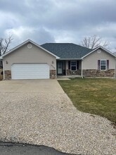Building Photo - 15759 Terris Ln
