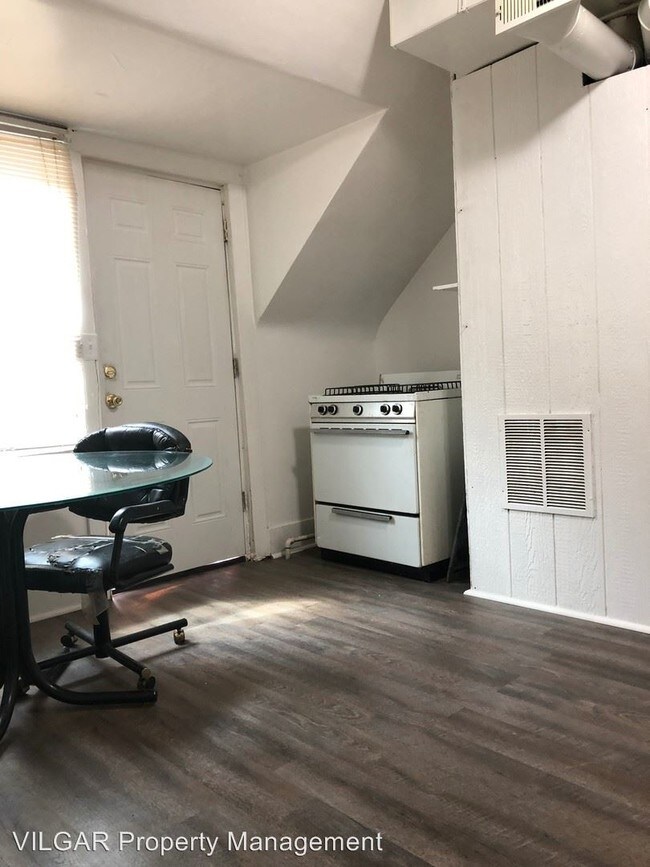 Foto del edificio - 3925 Pulaski St