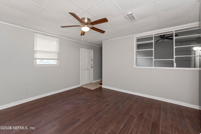 Building Photo - 6171 Cedar Hills Blvd