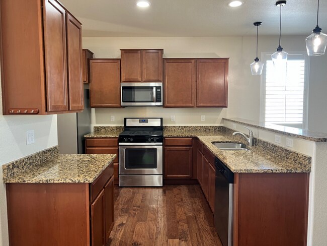 Foto del edificio - 5601 En Joie Pl