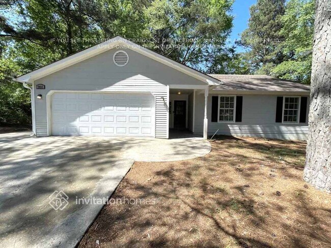 Building Photo - 7855 Dogwood Way