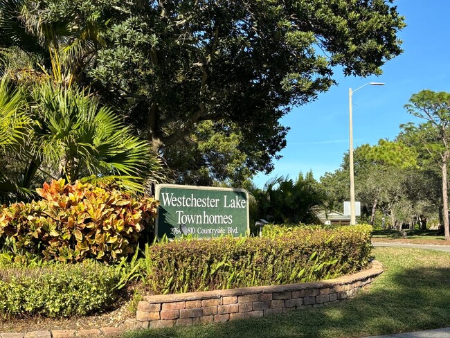 Building Photo - 3-Story, 4BD/2.5BA Townhome in the Heart o...