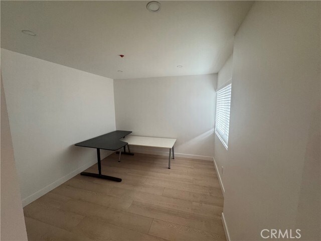 Foto del edificio - 8203 Greenbush Ave
