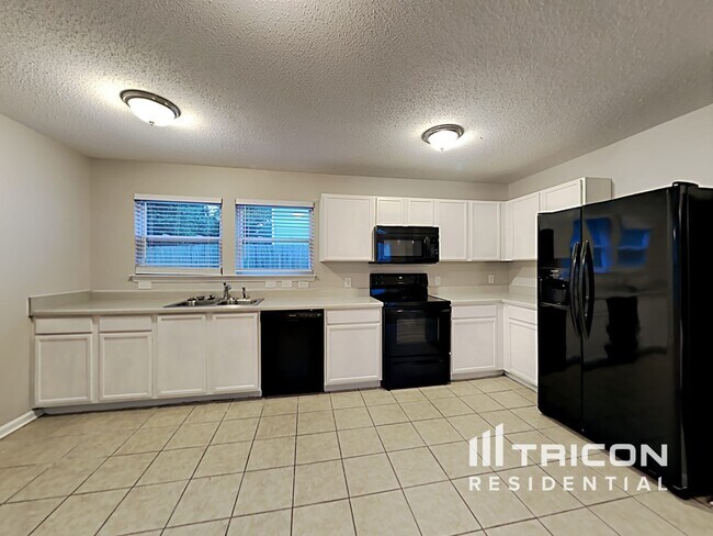 Building Photo - 7615 Eben Drive Charlotte NC