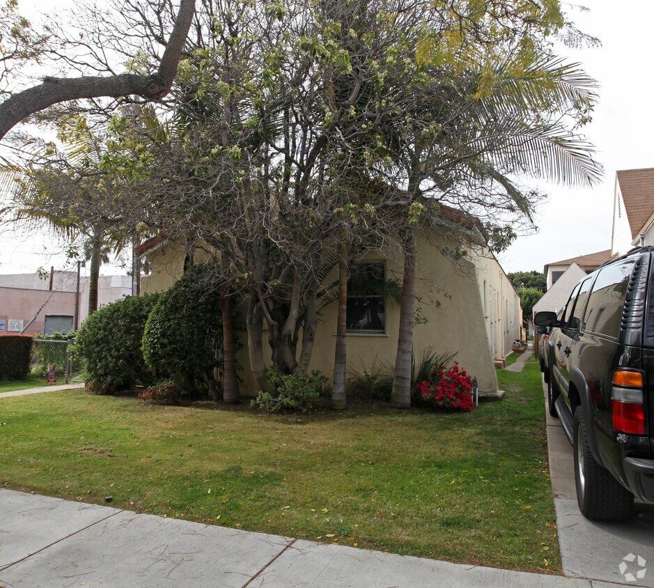 Building Photo - 1142 Harvard St