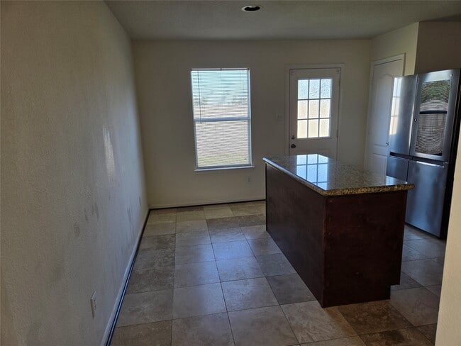 Building Photo - 22014 Orchard Dale Dr