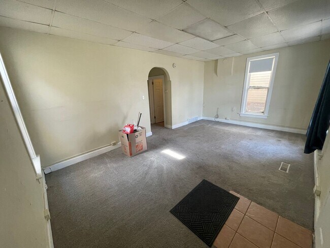 Foto del edificio - Liberty Park One Bedroom Single Family Home with Huge Yard
