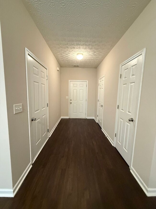 Photo - Welcome to this charming 3 bedroom, 2.5 ba... Townhome